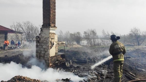 Власти назвали причиной пожаров в Красноярском крае короткие замыкания<br />
